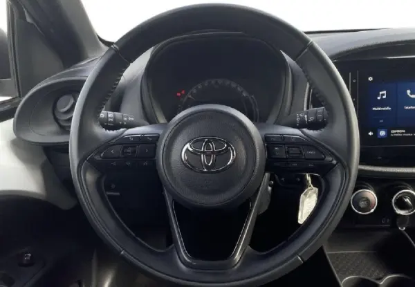 Toyota Aygo X 1.0 Play 7