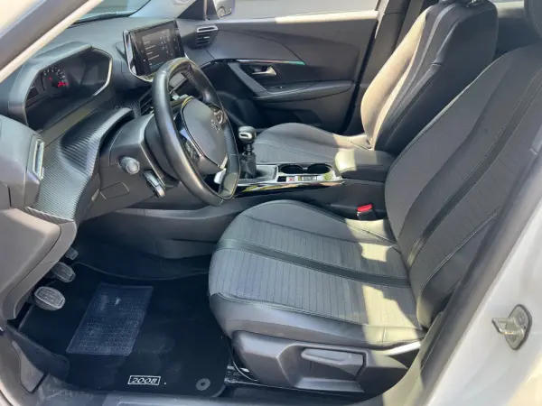 Peugeot 2008 PureTech 100 Stop&Start Allure Pack 23