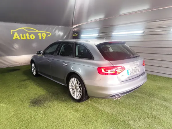 Audi A4 Avant 2.0 TDI multitronic Advance 6