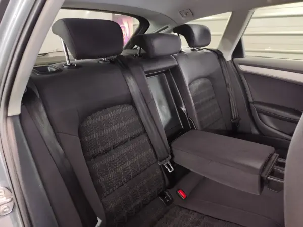 Audi A4 Avant 2.0 TDI multitronic Advance 25