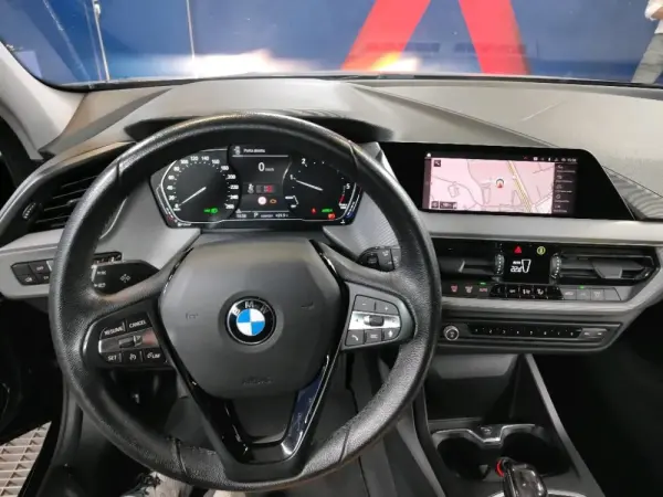 BMW 116 d Corporate Edition Auto 7