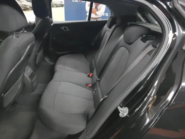 BMW 116 d Corporate Edition Auto 10