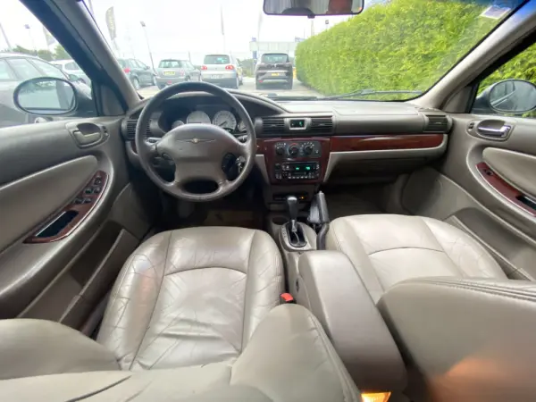 Chrysler Sebring 2.0 LX Automatic 14