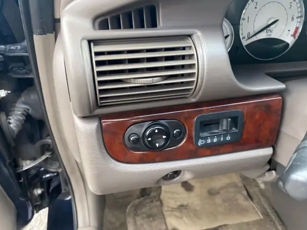 Chrysler Sebring 2.0 LX Automatic 18