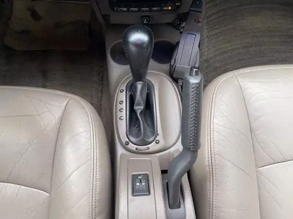 Chrysler Sebring 2.0 LX Automatic 22