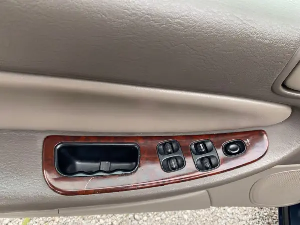 Chrysler Sebring 2.0 LX Automatic 27