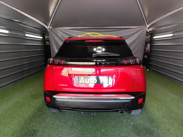 Peugeot 2008 PureTech 100 Allure 5