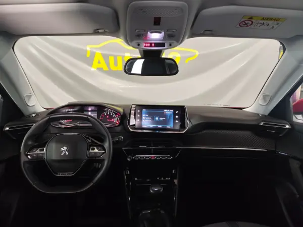 Peugeot 2008 PureTech 100 Allure 7