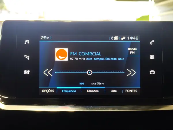 Peugeot 2008 PureTech 100 Allure 20