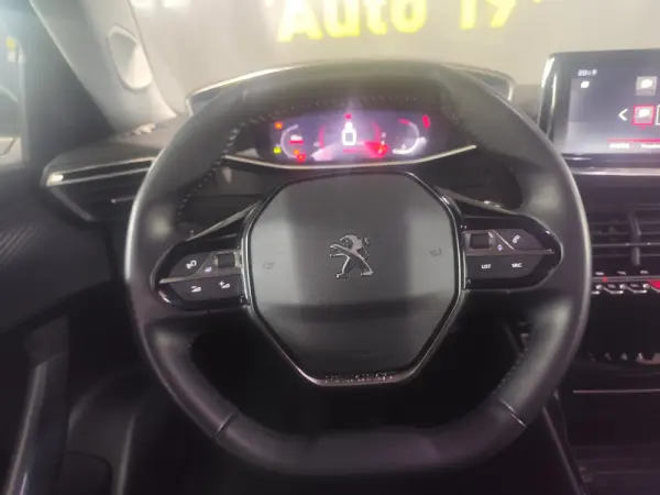 Peugeot 2008 PureTech 100 Stop&Start Allure Pack 8