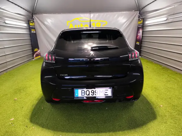 Peugeot 208 1.2 PureTech Allure 5