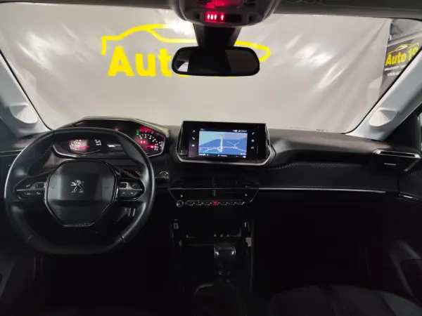 Peugeot 208 1.2 PureTech Allure 7