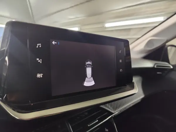 Peugeot 208 1.2 PureTech Allure 17