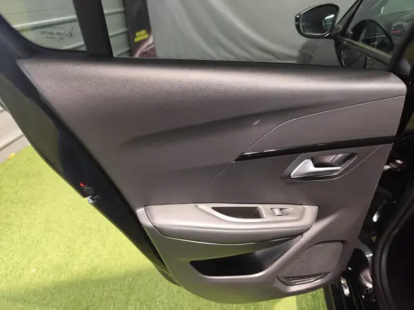 Peugeot 208 1.2 PureTech Allure 34