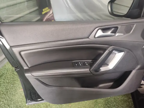 Peugeot 308 SW e-HDi FAP 115 Stop&Start Allure 33