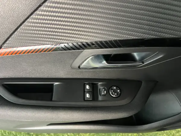 Peugeot e-208 50 kWh Active Pack 17