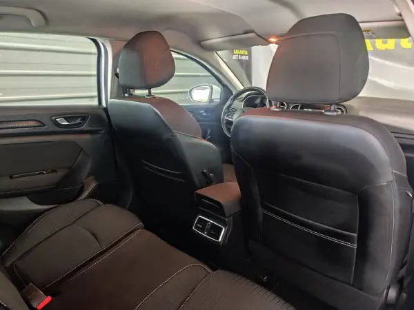 Renault Mégane ENERGY dCi 90 EXPERIENCE 26