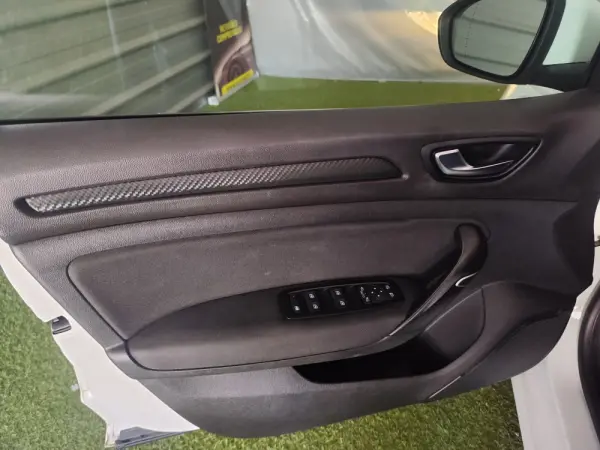 Renault Mégane ENERGY dCi 90 EXPERIENCE 30