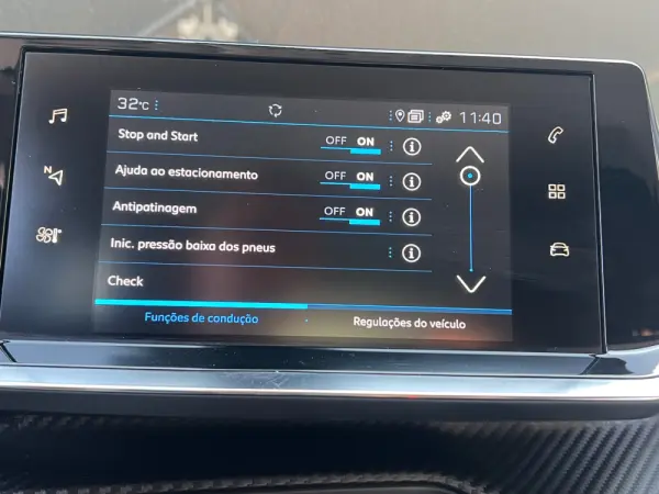 Peugeot 2008 PureTech 100 Stop&Start Allure Pack 21