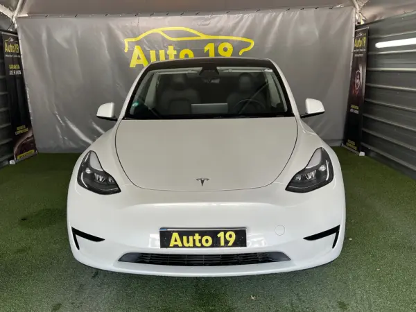 Tesla Model Y RWD 3