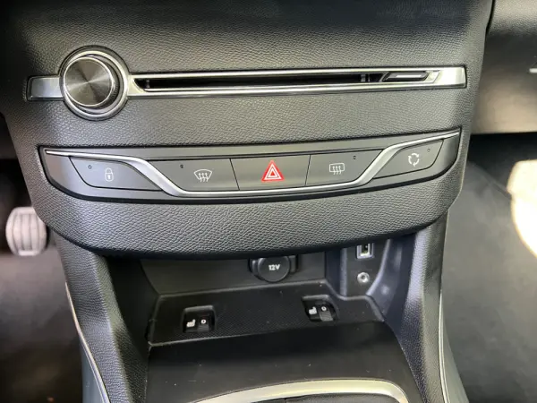 Peugeot 308 SW 1.6 BlueHDi Allure J17 17