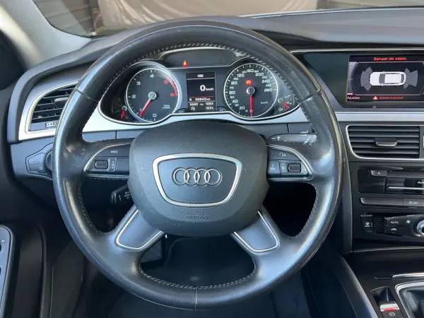 Audi A4 Avant 2.0 TDI Business Line Advance 13