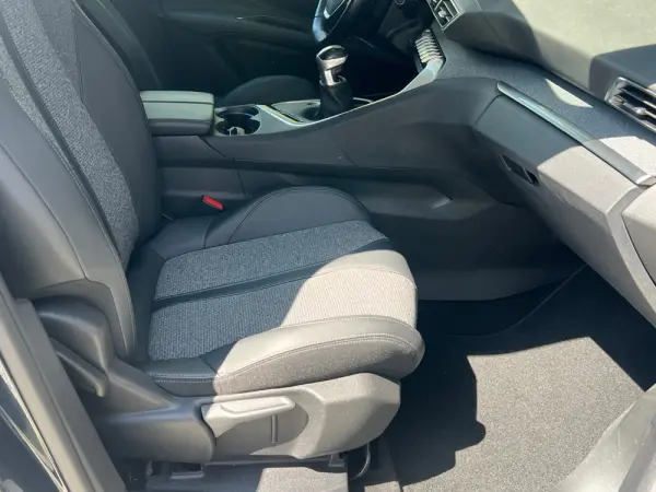Peugeot 3008 1.2 PureTech Allure Pack 5