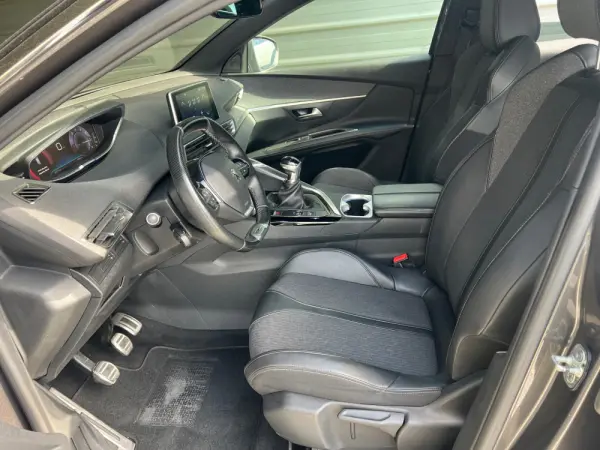 Peugeot 3008 1.2 PureTech GT Line 12