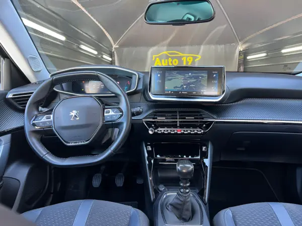Peugeot 2008 PureTech 100 Stop&Start Allure Pack 9
