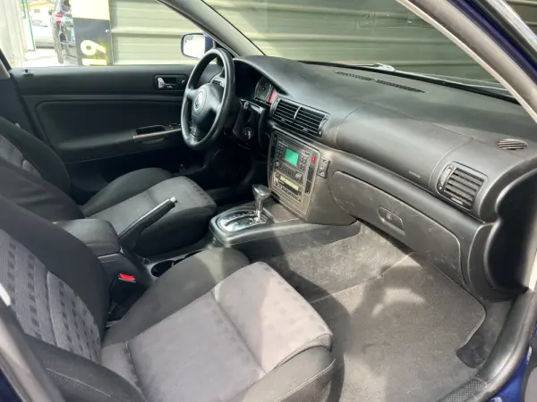 Volkswagen Passat Variant HIGHLINE 9