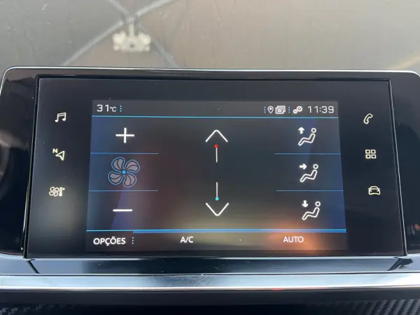 Peugeot 2008 PureTech 100 Stop&Start Allure Pack 13