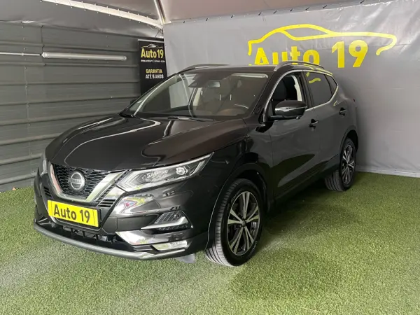 Nissan Qashqai 1.5 dCi N-Connecta J18+Led 2