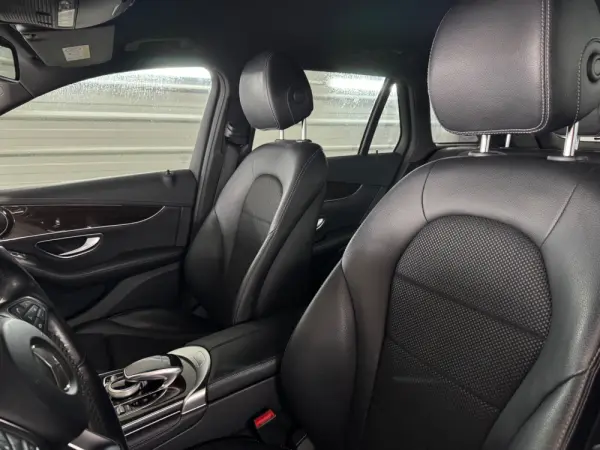 Mercedes-Benz GLC 220 d 4Matic 23