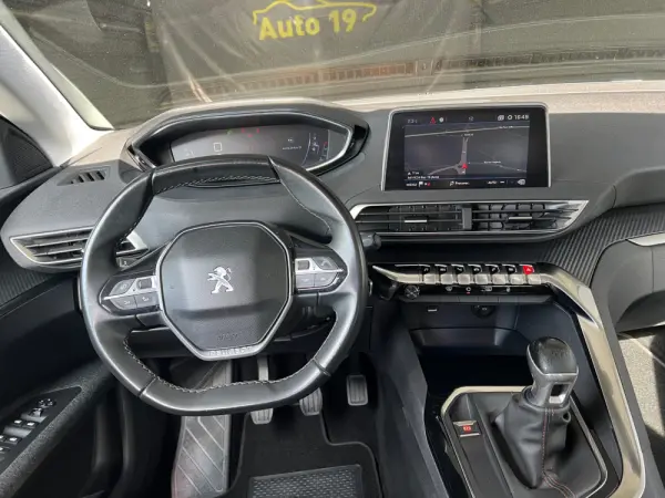 Peugeot 3008 1.5 BlueHDi Active Pack 12