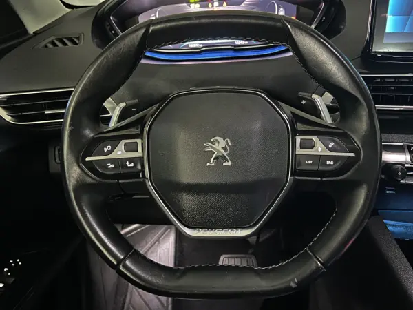 Peugeot 3008 1.2 PureTech Allure Pack EAT8 17