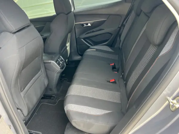 Peugeot 3008 1.5 BlueHDi Active Pack 25