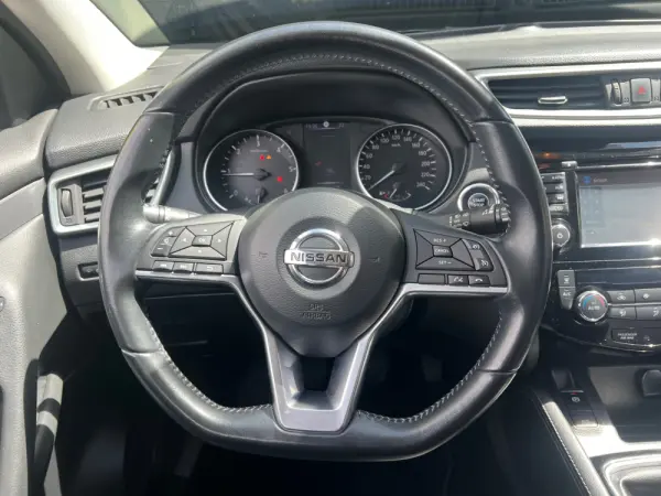 Nissan Qashqai 1.5 dCi N-Connecta J18+Led 10