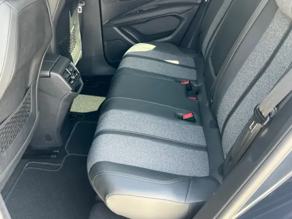 Peugeot 3008 1.2 PureTech Allure Pack 7