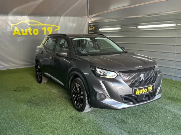Peugeot 2008 PureTech 100 Stop&Start Allure Pack 1