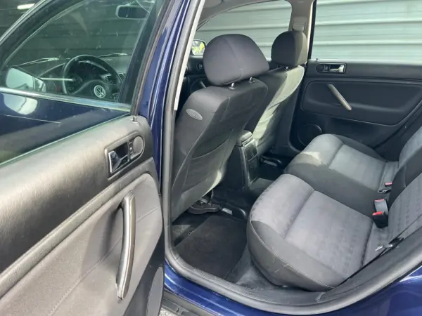 Volkswagen Passat Variant HIGHLINE 12