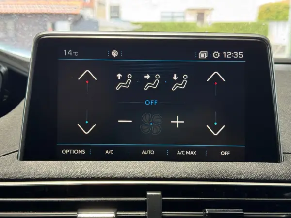 Peugeot 3008 PureTech 130 Stop & Start GPF Allure 18