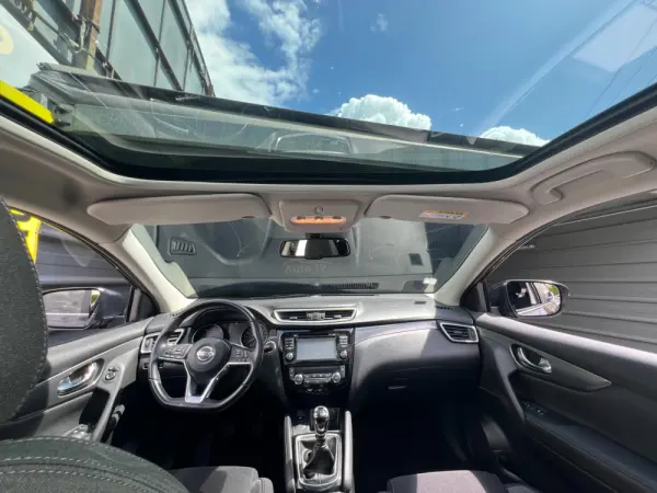 Nissan Qashqai 1.5 dCi N-Connecta J18+Led 8