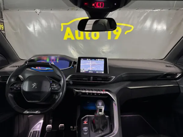 Peugeot 3008 1.2 PureTech GT 9