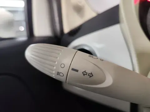 Fiat 500 0.9 8V TwinAir Lounge Dualogic 11