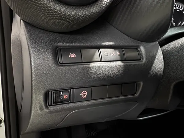 Nissan Juke 1.0 DIG-T N-Connecta NAV. 21