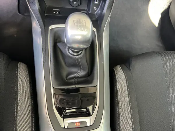 Peugeot 308 SW 1.6 BlueHDi Allure J17 18