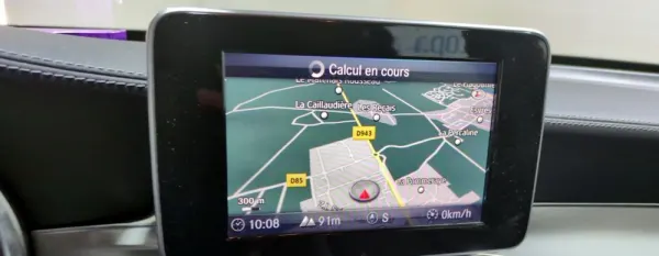 Mercedes-Benz GLC 220 9G-TRONIC 4MATIC LAUNCH EDITION 8