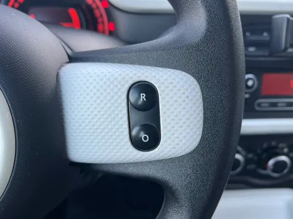 Renault Twingo 1.0 SCe Dynamique 16