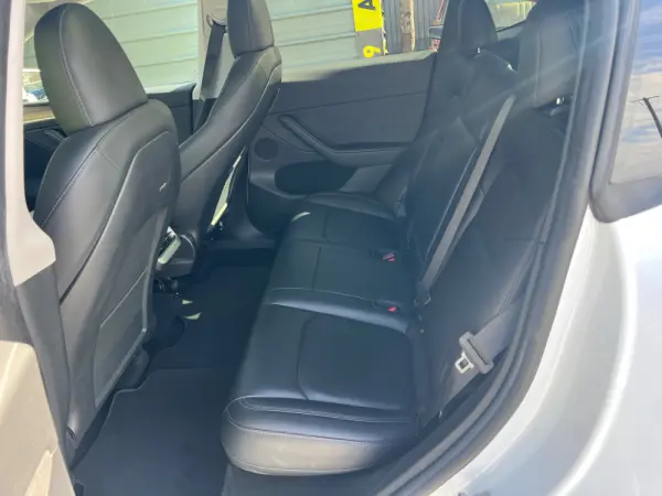 Tesla Model Y RWD 16