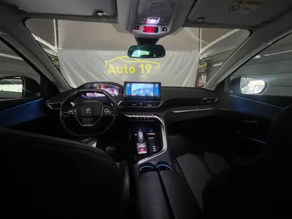 Peugeot 3008 1.2 PureTech Allure Pack EAT8 12